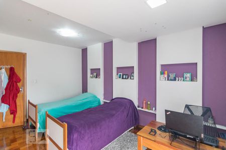 Casa à venda com 240m², 3 quartos e 3 vagas Casa à venda com 240m², 3 quartos e 3 vagasQuarto 3