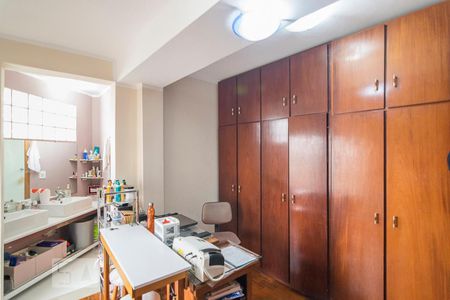 Casa à venda com 240m², 3 quartos e 3 vagas Casa à venda com 240m², 3 quartos e 3 vagasQuarto 2 Suíte