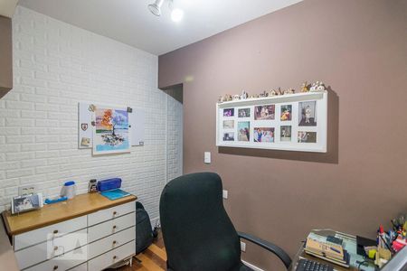 Escritório de casa à venda com 3 quartos, 240m² em Vila Scarpelli, Santo André