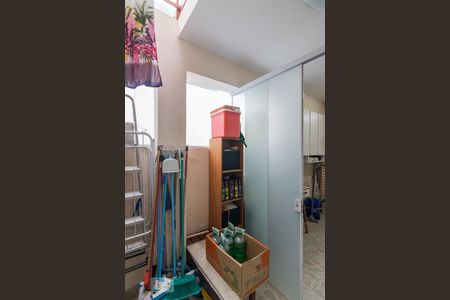 Casa à venda com 240m², 3 quartos e 3 vagas Casa à venda com 240m², 3 quartos e 3 vagasÁrea de Serviço