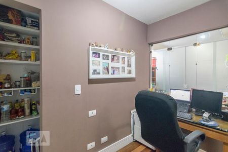 Escritório de casa à venda com 3 quartos, 240m² em Vila Scarpelli, Santo André