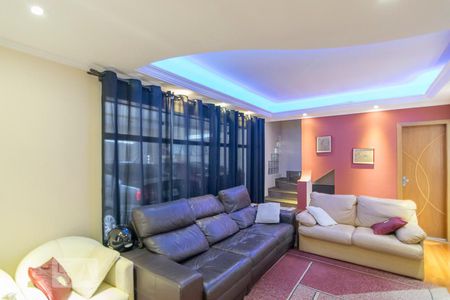 Sala de casa à venda com 3 quartos, 240m² em Vila Scarpelli, Santo André