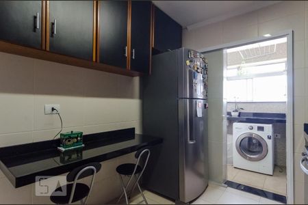 Apartamento à venda com 65m², 2 quartos e 1 vaga Apartamento à venda com 65m², 2 quartos e 1 vagaCozinha