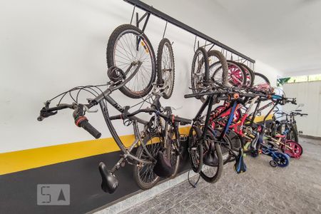 Apartamento à venda com 65m², 2 quartos e 1 vaga Apartamento à venda com 65m², 2 quartos e 1 vagaBicicletário