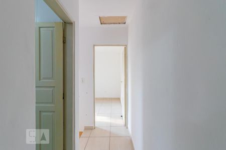 Corredor dos quartos  de casa para alugar com 2 quartos, 90m² em Vila Caraguatá, São Paulo