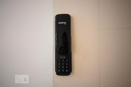 Apartamento para alugar com 70m², 3 quartos e 2 vagas Apartamento para alugar com 70m², 3 quartos e 2 vagasFechadura eletrônica