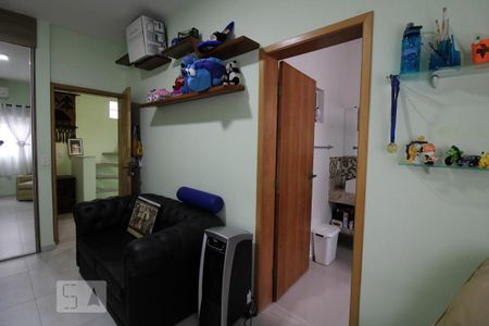 Casa à venda com 250m², 4 quartos e 4 vagasSuíte 1