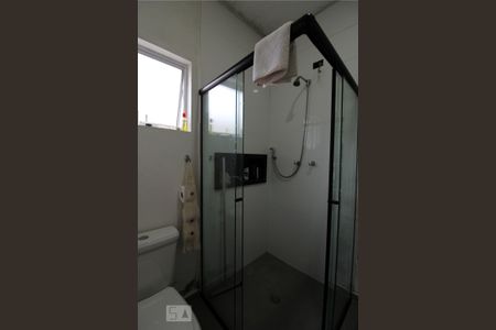 Casa à venda com 250m², 4 quartos e 4 vagasBanheiro da Suíte 2