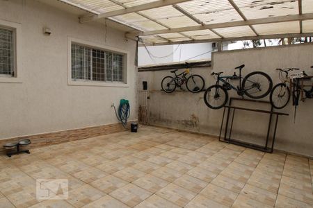 Casa à venda com 250m², 4 quartos e 4 vagasGaragem