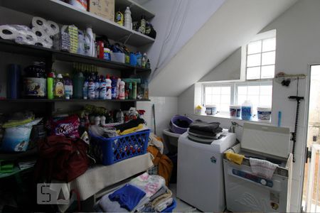 Casa à venda com 250m², 4 quartos e 4 vagasÁrea de Serviço