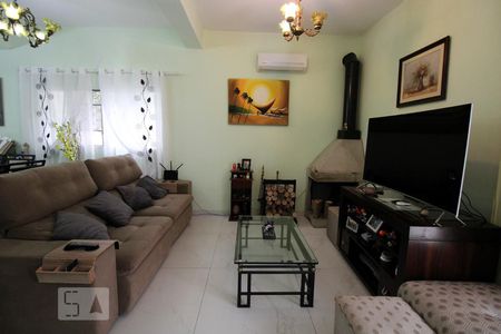Sala de casa à venda com 4 quartos, 250m² em Santo Amaro, São Paulo