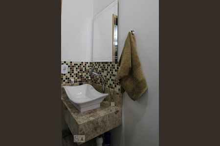 Lavabo de casa à venda com 4 quartos, 250m² em Santo Amaro, São Paulo