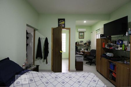 Casa à venda com 250m², 4 quartos e 4 vagasSuíte 3