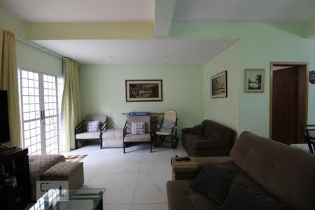 Sala de casa à venda com 4 quartos, 250m² em Santo Amaro, São Paulo