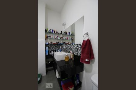 Casa à venda com 250m², 4 quartos e 4 vagasBanheiro da Suíte 3