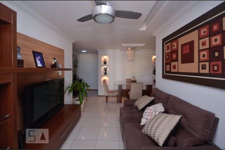 Apartamento à venda com 96m², 3 quartos e 1 vaga Apartamento à venda com 96m², 3 quartos e 1 vagaSala