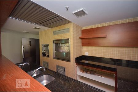 Apartamento à venda com 96m², 3 quartos e 1 vaga Apartamento à venda com 96m², 3 quartos e 1 vagaÁrea comum - Churrasqueira