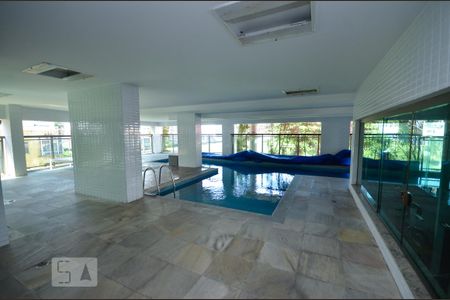Apartamento à venda com 96m², 3 quartos e 1 vaga Apartamento à venda com 96m², 3 quartos e 1 vagaÁrea comum - Piscina