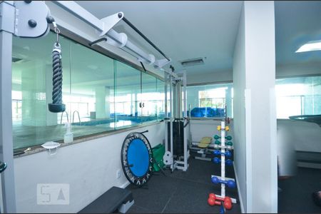 Apartamento à venda com 96m², 3 quartos e 1 vaga Apartamento à venda com 96m², 3 quartos e 1 vagaAcademia