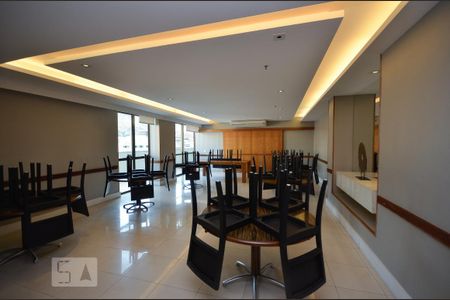 Apartamento à venda com 96m², 3 quartos e 1 vaga Apartamento à venda com 96m², 3 quartos e 1 vagaÁrea comum - Salão de festas