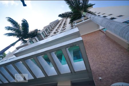 Apartamento à venda com 96m², 3 quartos e 1 vaga Apartamento à venda com 96m², 3 quartos e 1 vagaFachada