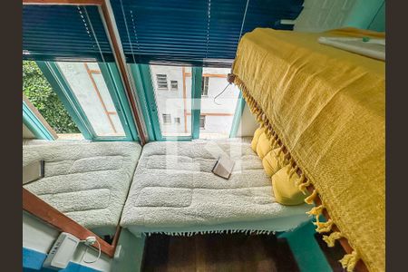 Apartamento à venda com 67m², 2 quartos e sem vaga Apartamento à venda com 67m², 2 quartos e sem vagaÁrea de Serviço Quarto
