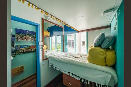 Apartamento à venda com 67m², 2 quartos e sem vaga Apartamento à venda com 67m², 2 quartos e sem vagaÁrea de Serviço Quarto