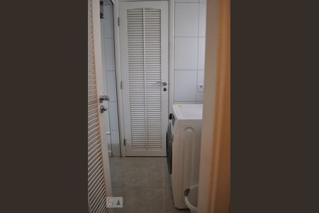 Apartamento para alugar com 70m², 3 quartos e 1 vagaÁrea de serviço