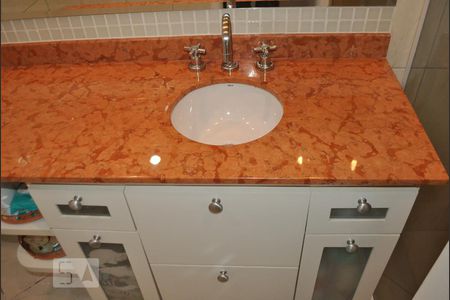 Apartamento para alugar com 70m², 3 quartos e 1 vagaBanheiro