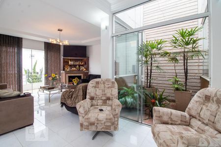 Sala de casa de condomínio para alugar com 3 quartos, 240m² em Jardim Leopoldina, Porto Alegre