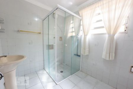 Casa para alugar com 140m², 3 quartos e 3 vagasBanheiro 2