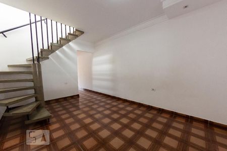 Sala de casa para alugar com 3 quartos, 140m² em Jardim Santo Elias, São Paulo