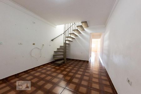 Sala de casa para alugar com 3 quartos, 140m² em Jardim Santo Elias, São Paulo