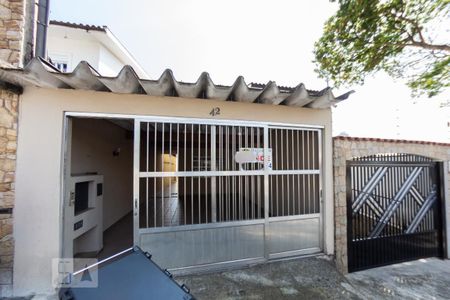 Casa para alugar com 140m², 3 quartos e 3 vagasFachada
