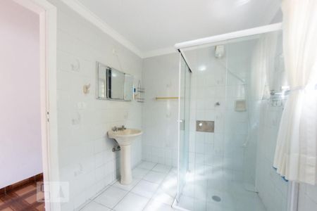 Casa para alugar com 140m², 3 quartos e 3 vagasBanheiro 2