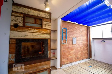 Casa de condomínio para alugar com 140m², 3 quartos e 2 vagasChurrasqueira