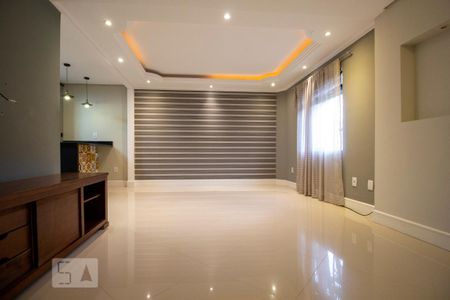 Casa de condomínio para alugar com 140m², 3 quartos e 2 vagasSala