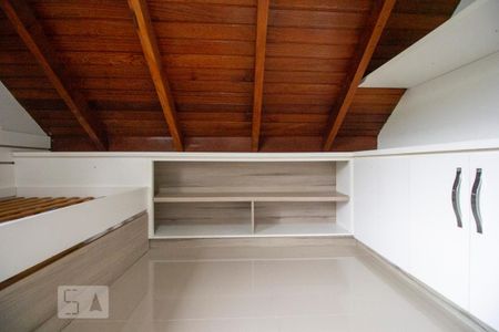 Casa de condomínio para alugar com 140m², 3 quartos e 2 vagasQuarto 02