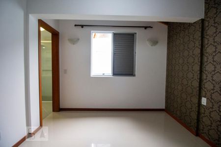 Casa de condomínio para alugar com 140m², 3 quartos e 2 vagasQuarto 03 - suíte
