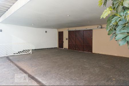 Casa à venda com 450m², 4 quartos e 4 vagasGaragem