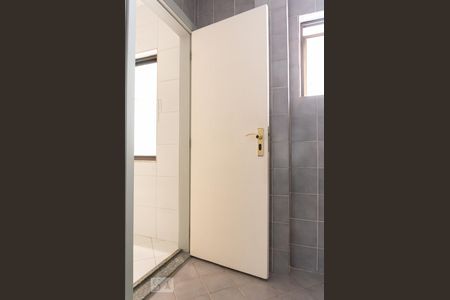 Casa à venda com 450m², 4 quartos e 4 vagasBanheiro de Serviço