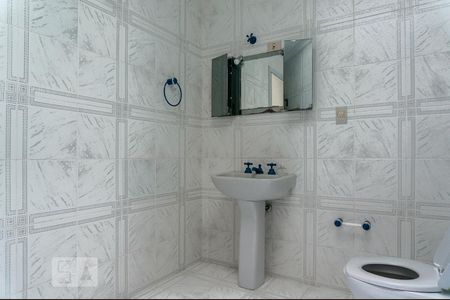 Casa à venda com 450m², 4 quartos e 4 vagasBanheiro