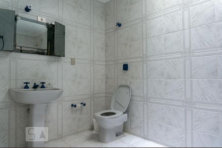 Casa à venda com 450m², 4 quartos e 4 vagasBanheiro