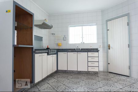 Casa à venda com 450m², 4 quartos e 4 vagasCozinha