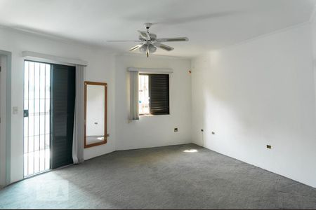 Casa à venda com 450m², 4 quartos e 4 vagasSuíte 1