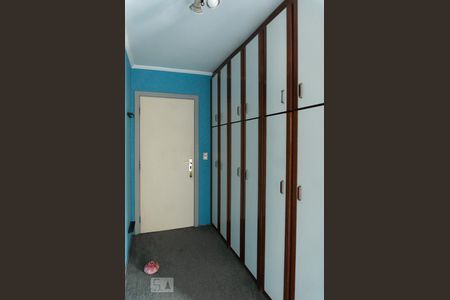 Casa à venda com 450m², 4 quartos e 4 vagasCloset da suíte 2