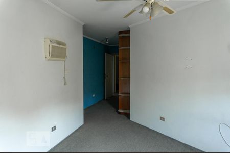 Casa à venda com 450m², 4 quartos e 4 vagasSuíte 2