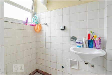 Apartamento à venda com 120m², 2 quartos e sem vagaBanheiro de serviço