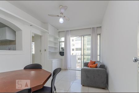 Sala de apartamento para alugar com 1 quarto, 56m² em Pituba, Salvador