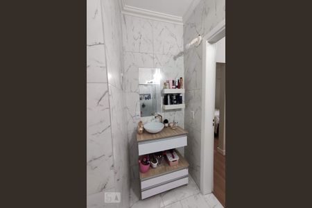 Casa à venda com 150m², 3 quartos e 1 vaga Casa à venda com 150m², 3 quartos e 1 vagaBanheiro da Suíte